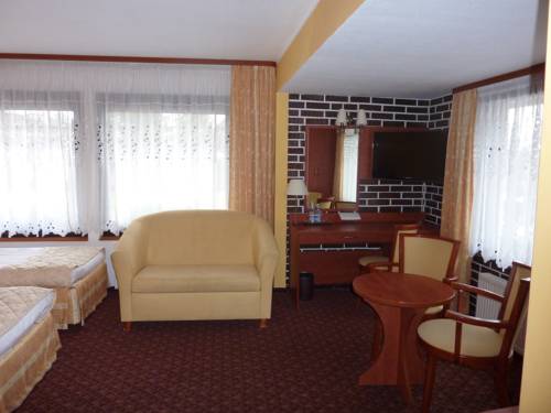 Poznań Polonia Hotel Promo descuento booking.com