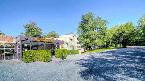Neuville-en-Ferrain France Hotel Booking.com