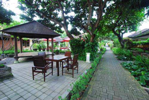 Kuta Indonesia Hotel Booking.com