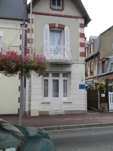 Houlgate Francia Hotel Promo descuento booking.com