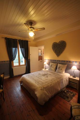 Anlhiac Francia Hotel Promo descuento booking.com