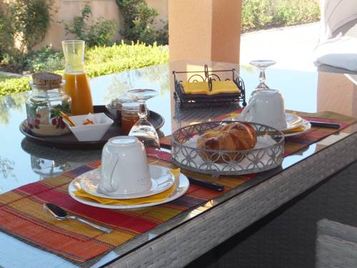 Alleins Francia Hotel Promo descuento booking.com