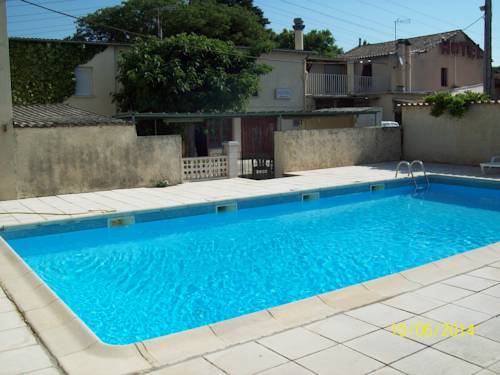 Pierrelatte Francia Hotel Promo descuento booking.com