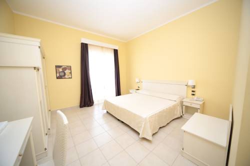 Roccella Jonica Italia Hotel Promo descuento booking.com