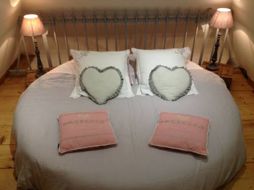 Dorengt Francia Hotel Promo descuento booking.com