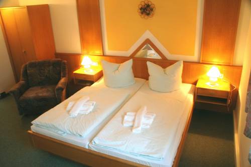 Saalfeld Alemania Hotel Promo descuento booking.com