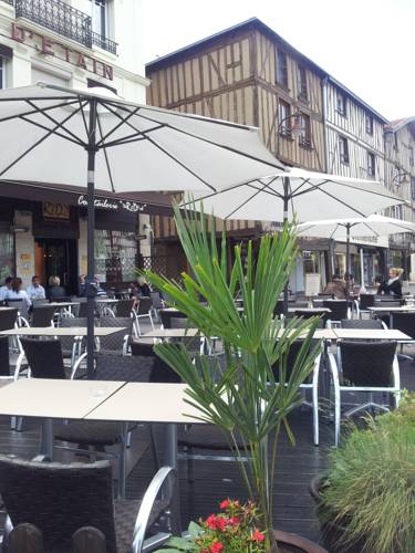 Châlons-en-Champagne France Hotel Booking.com