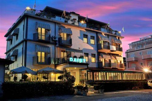 Marina di Massa Italien Hotel-Promo-Rabatt booking.com